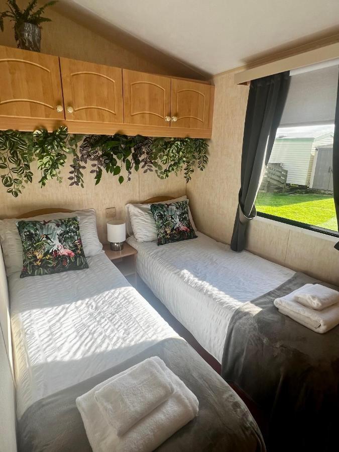 Jungle House No.26 At Three Lochs Holiday Park Newton Stewart Exterior foto
